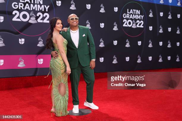 mily aleman portales feet 5