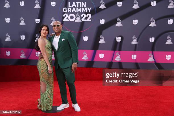 mily aleman portales feet 6