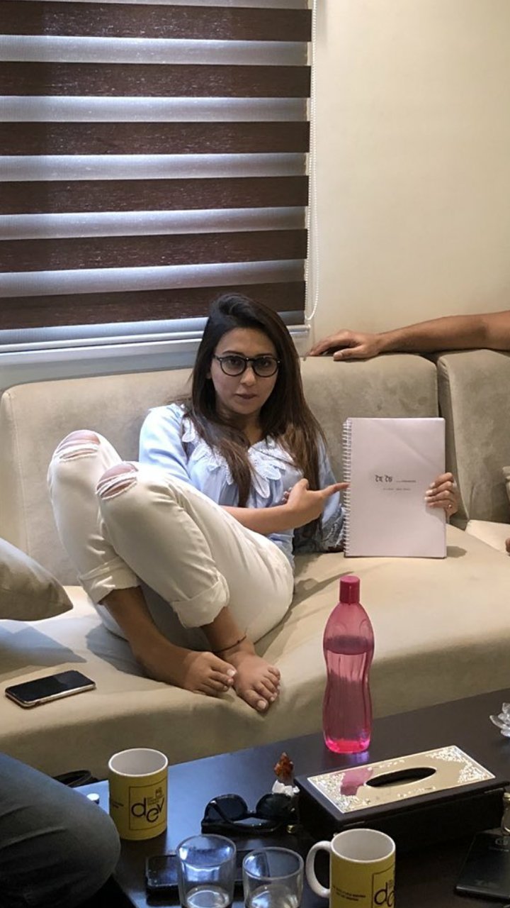 mimi chakraborty feet