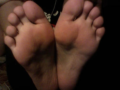 mimi feet 3