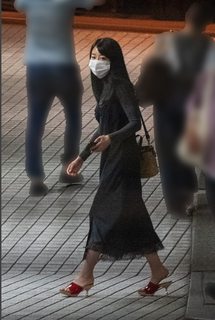 minami minegishi feet 3