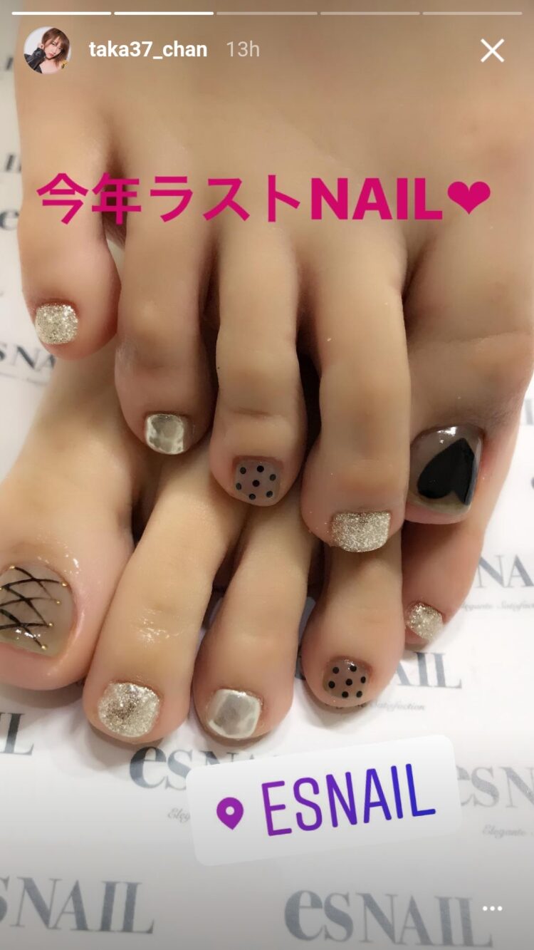 minami takahashi feet 2