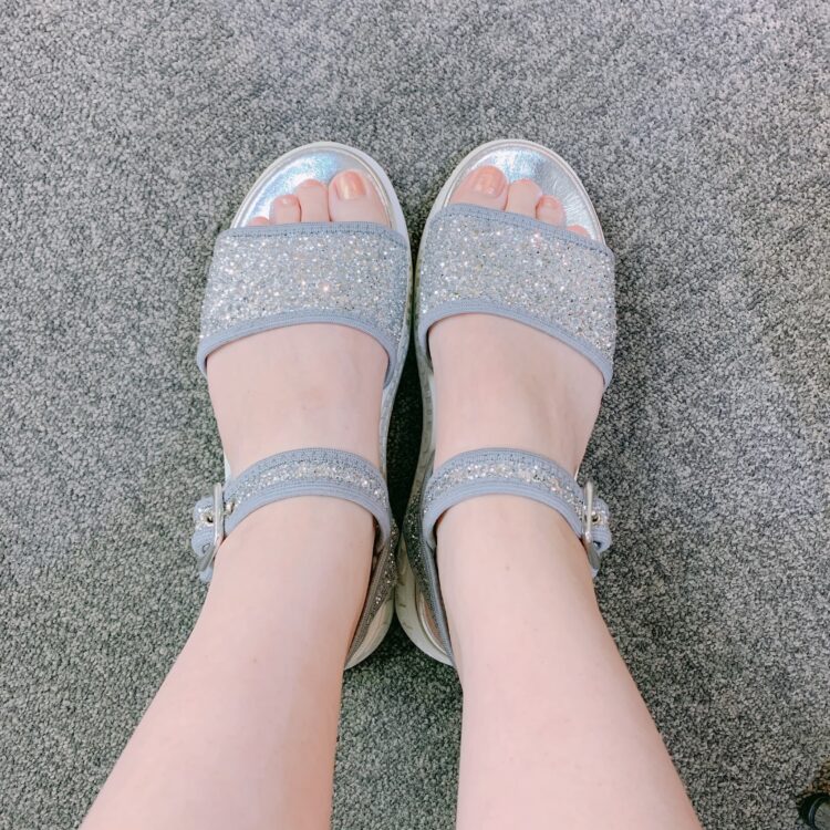 minami takahashi feet 5