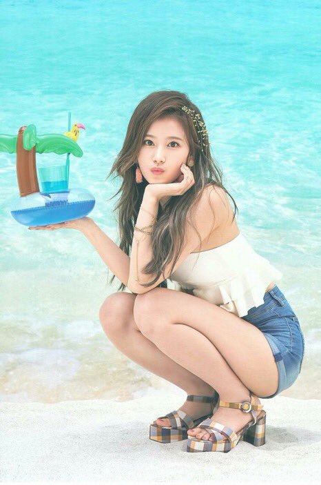 minatozaki sana feet 5