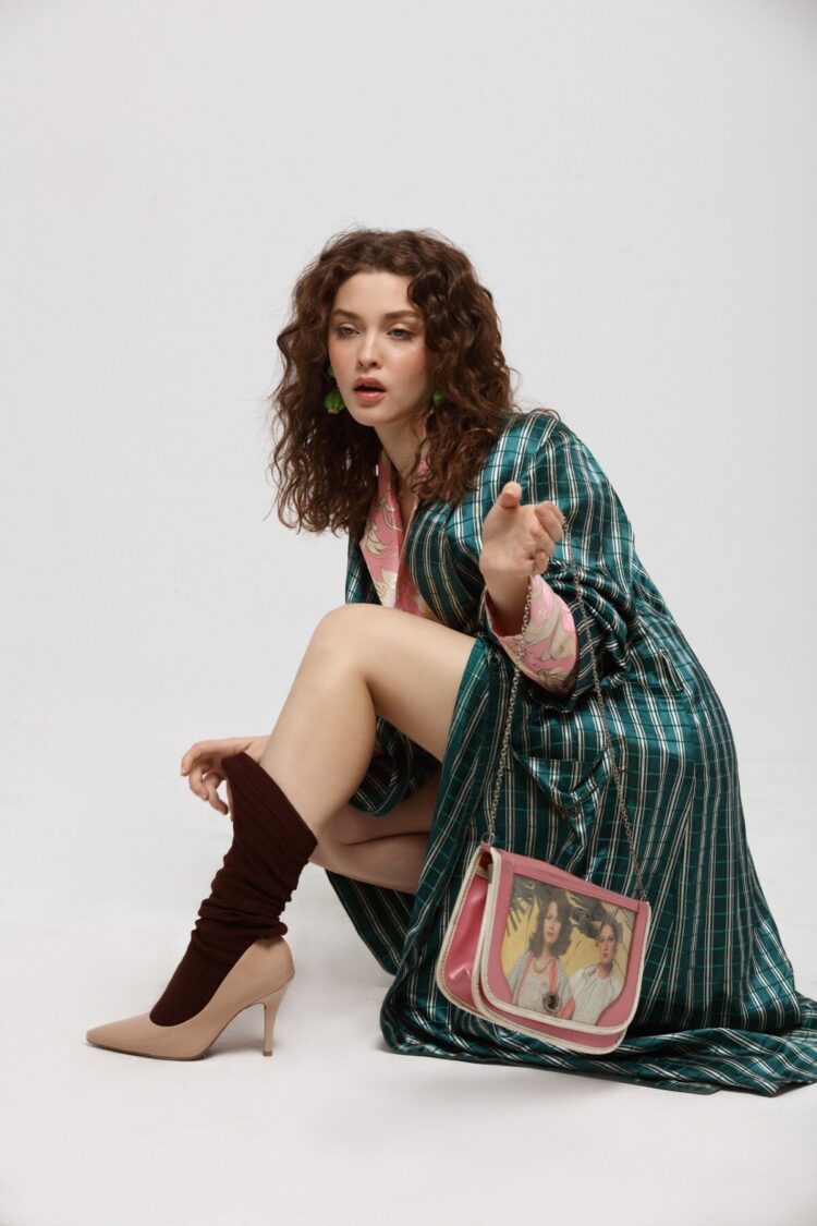 minerva casero feet 3