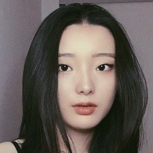 minjinny kang feet 3