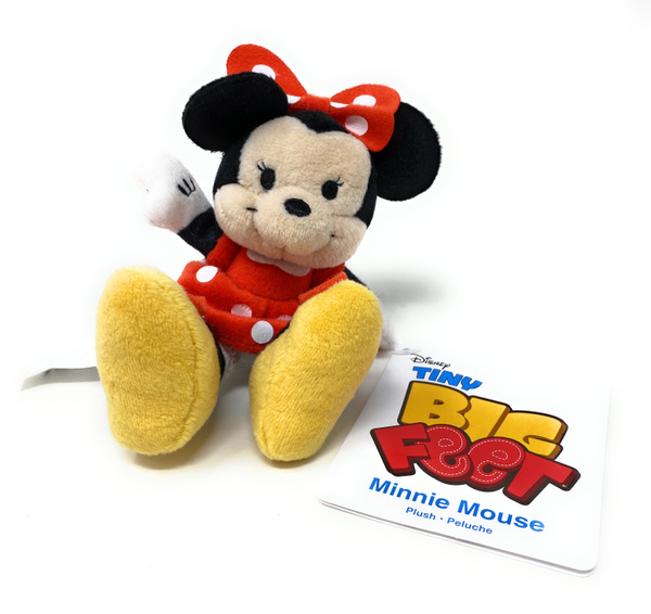 minnie small feet 4