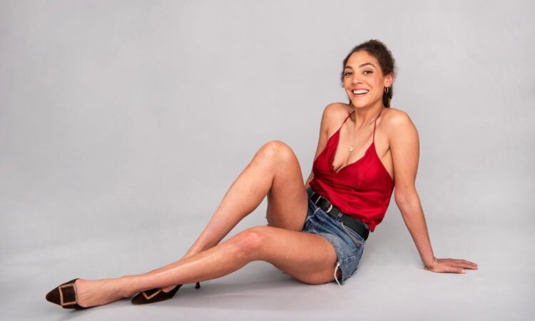 miquita oliver feet 6