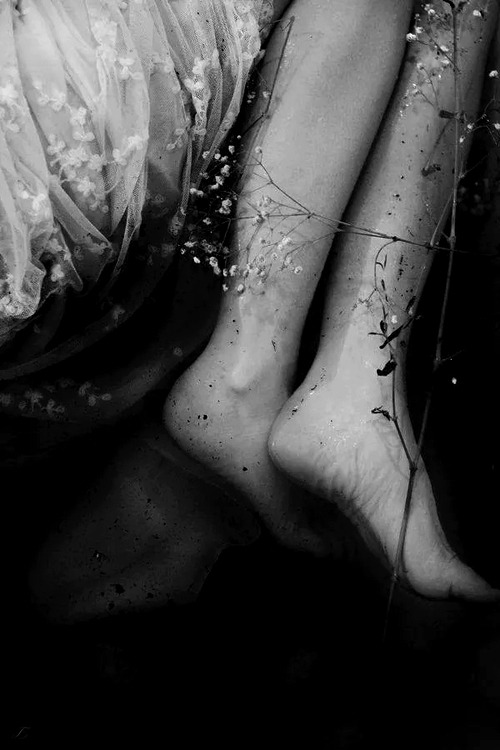 mira nedyalkova feet