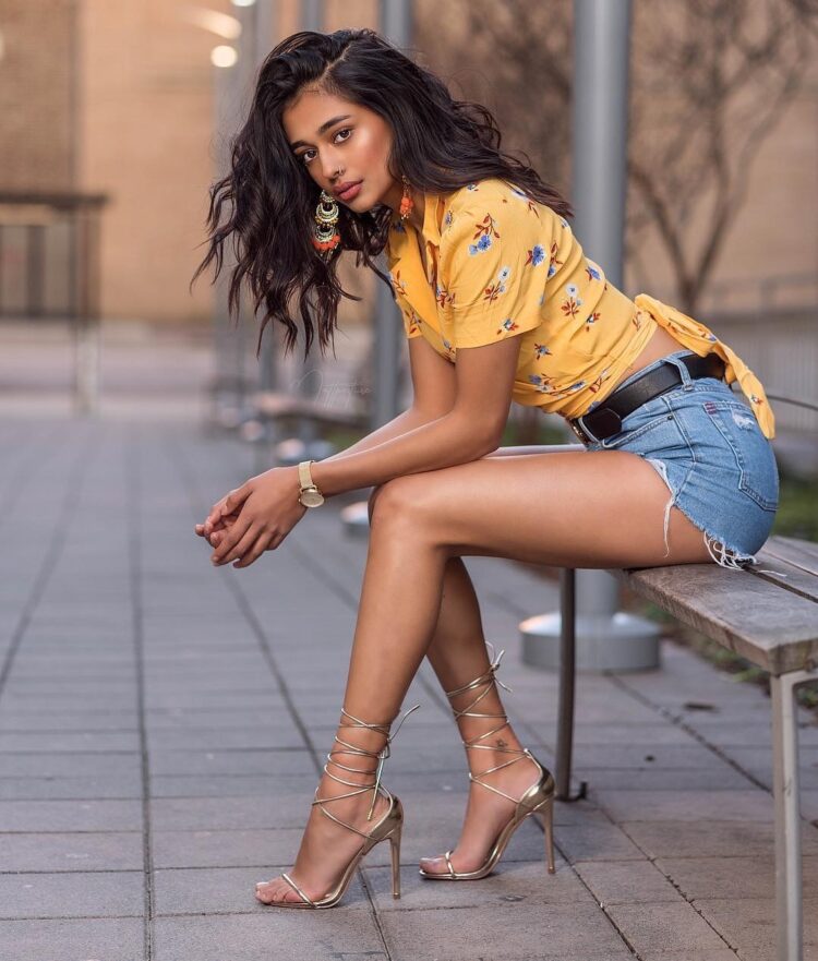 mira patel feet 6