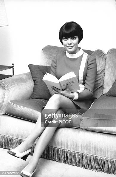 mireille mathieu feet 4