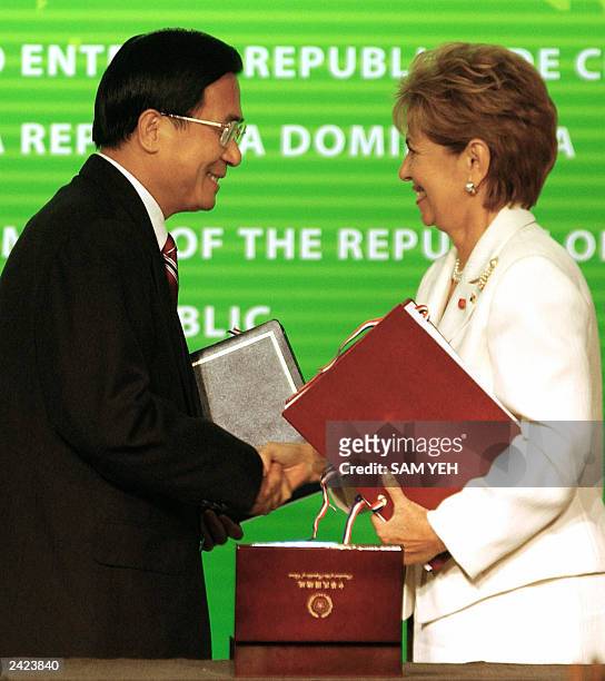 mireya moscoso feet 1