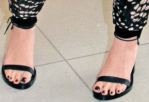 miriam yeung feet