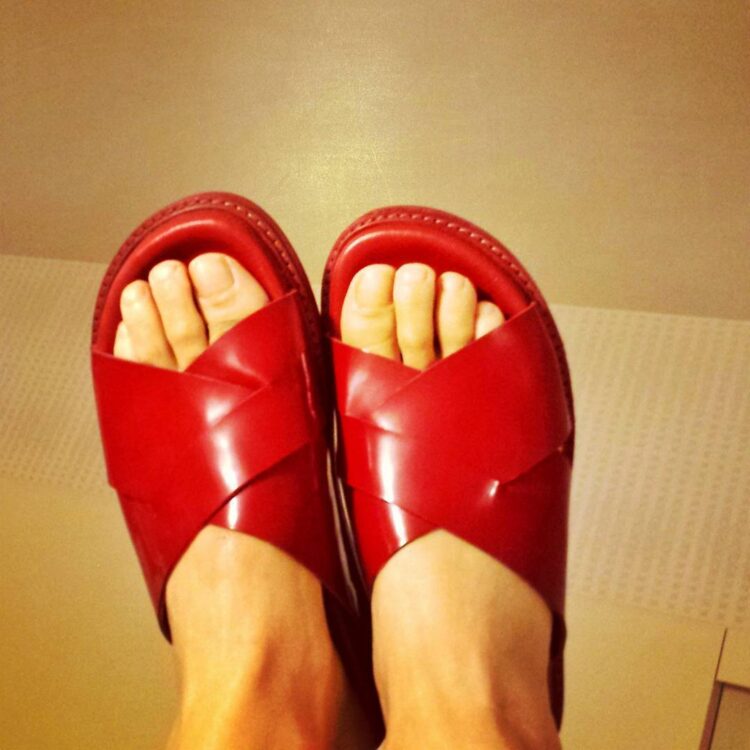 mirjana karanovic feet