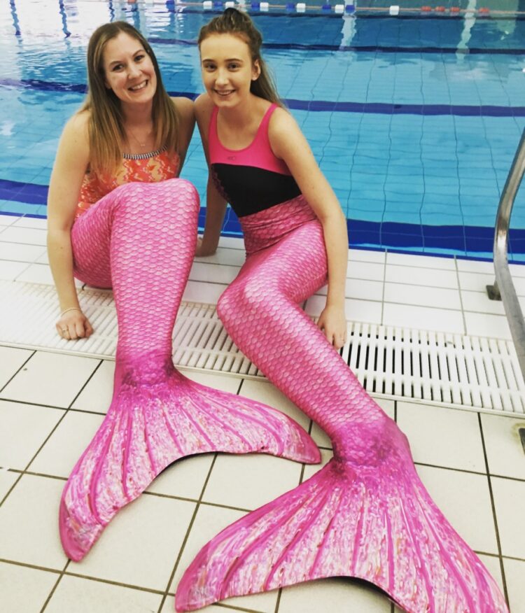 miss pink mermaid feet 3