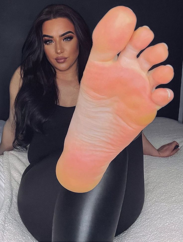 miss rage feet 6