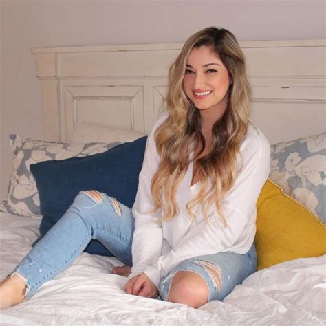 miss sutherd feet 3
