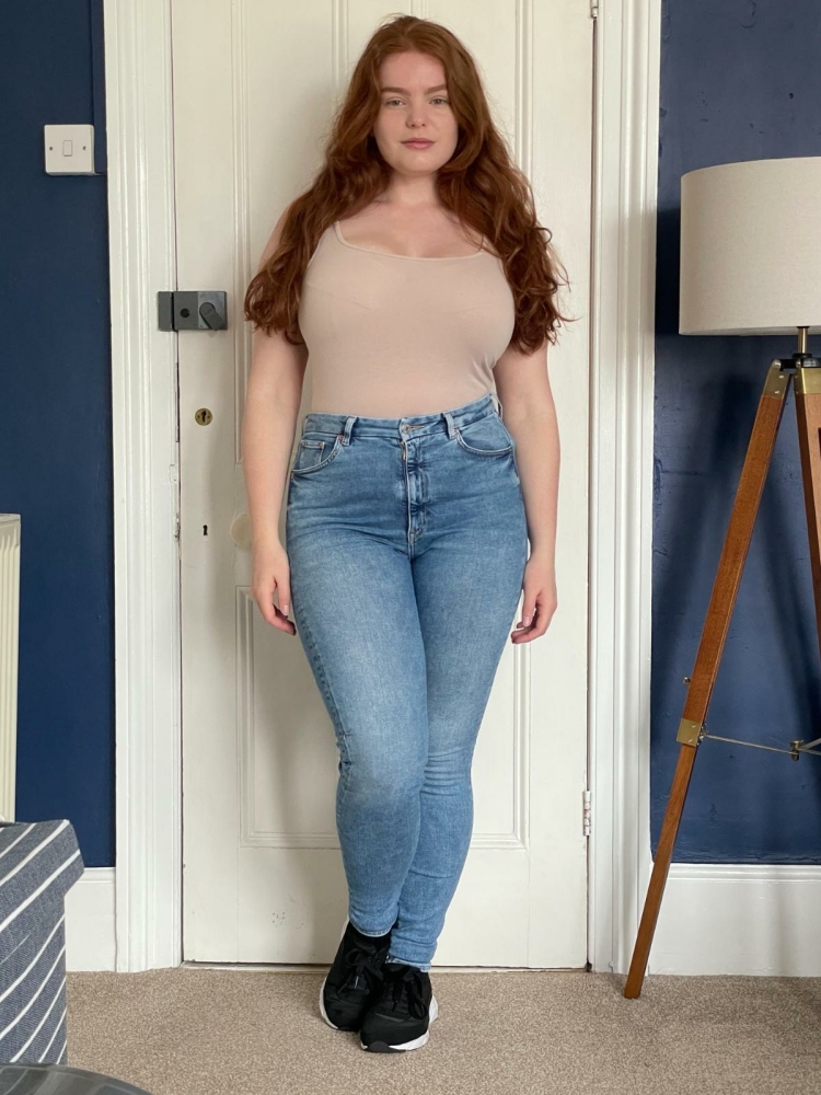 missdeadlyred feet 3