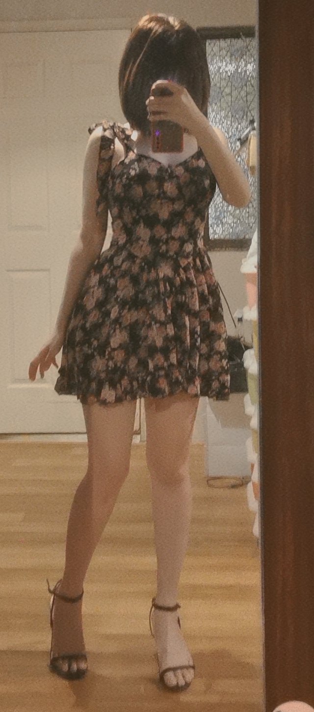 miu cosplayer feet