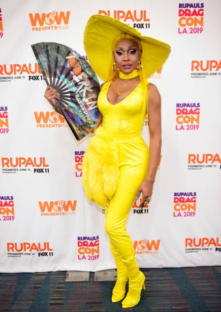 miz davenport feet 6