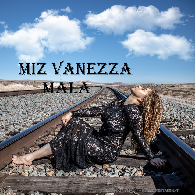 miz vanezza feet 6