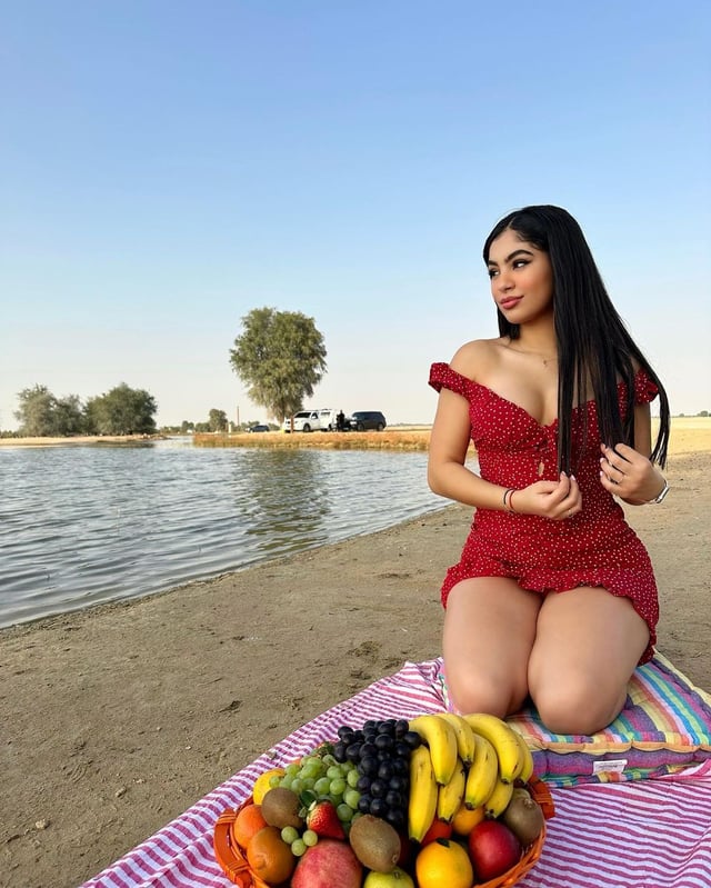 mkazba chaimae feet 1