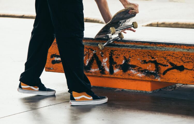 mo crook feet 4 scaled