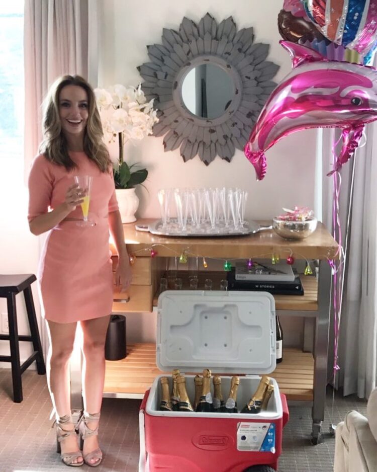 mollie bushnell feet