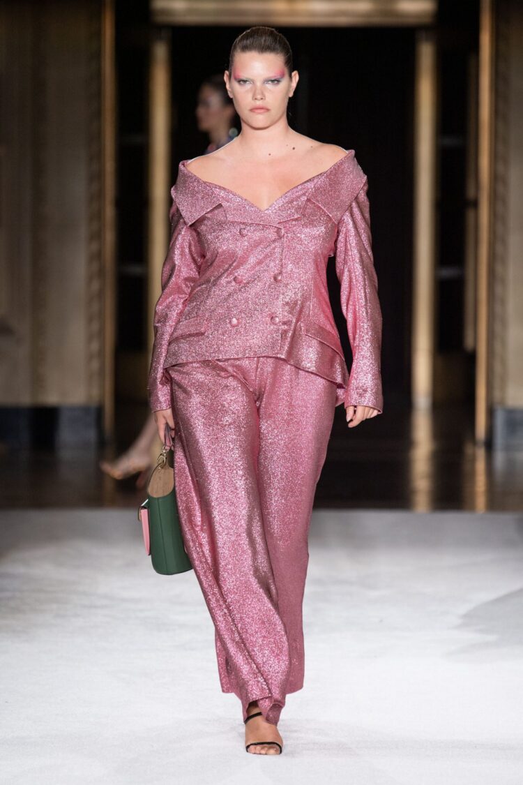 molly constable feet 6 scaled