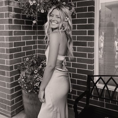 molly gooding feet 4