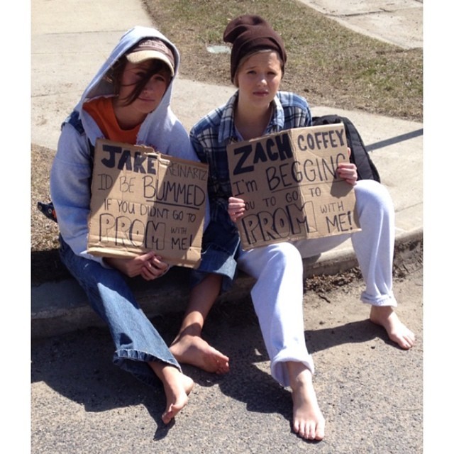 molly kate kestner feet 3