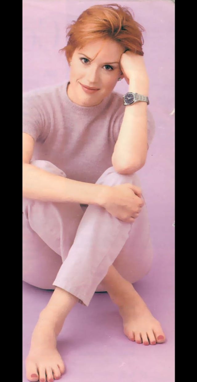 molly ringwald feet 4