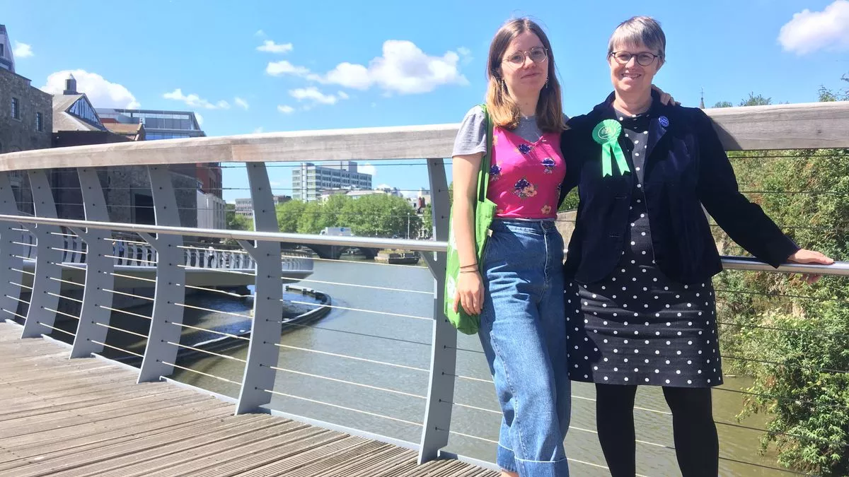 molly scott cato feet 2