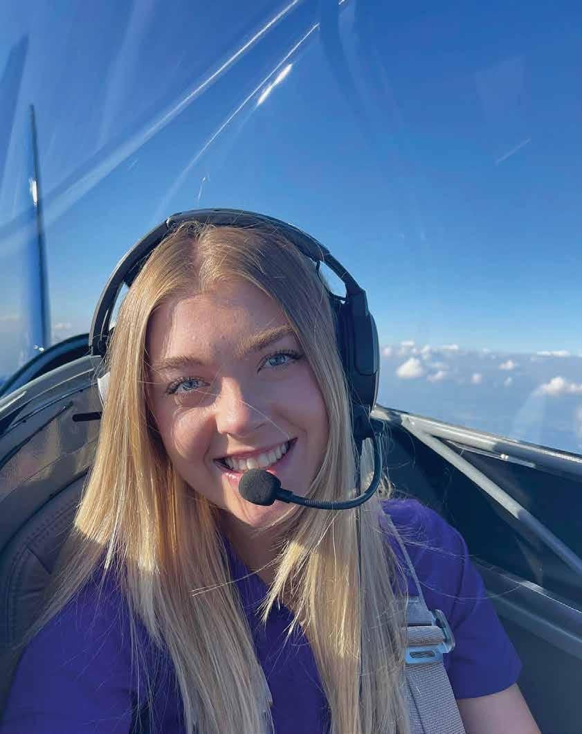 molly shiveley feet 6