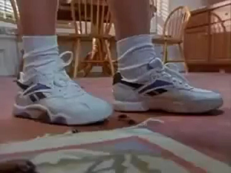 molly stewart feet 1