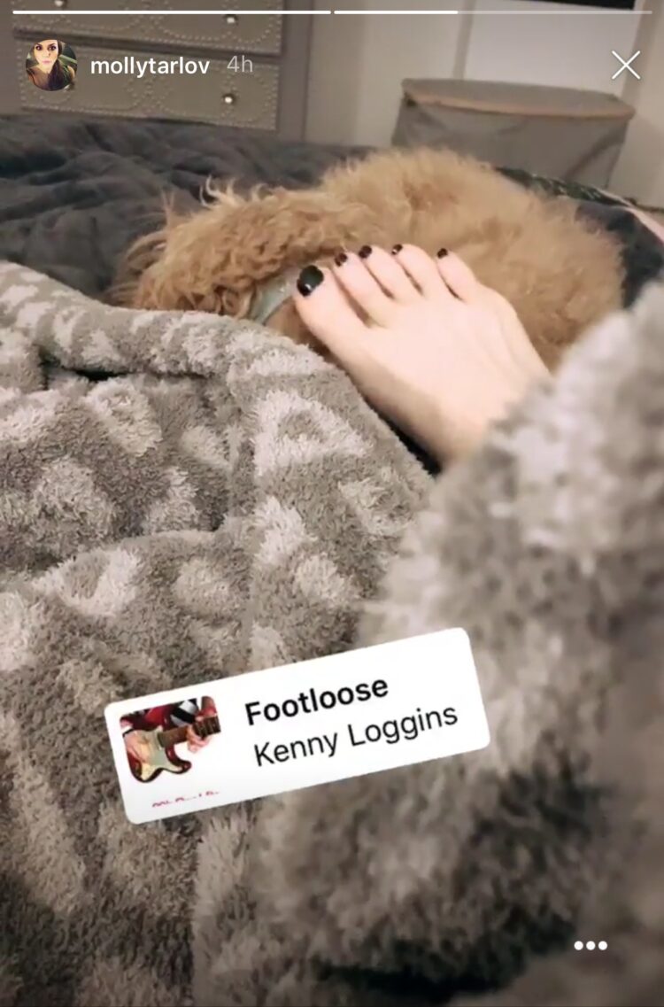 molly tarlov feet 3