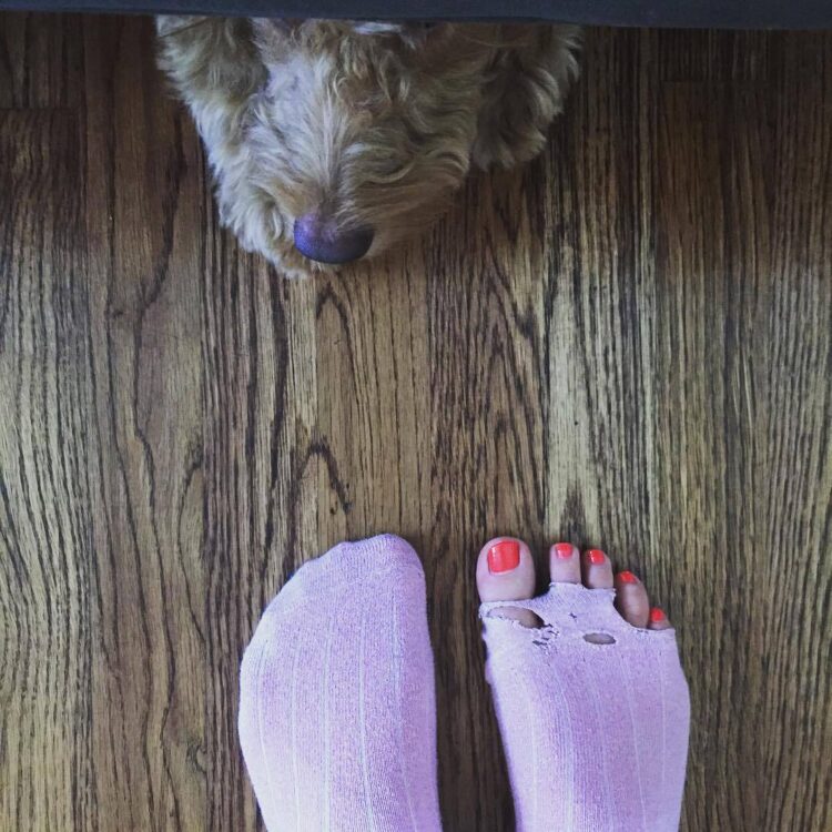 molly tarlov feet 4