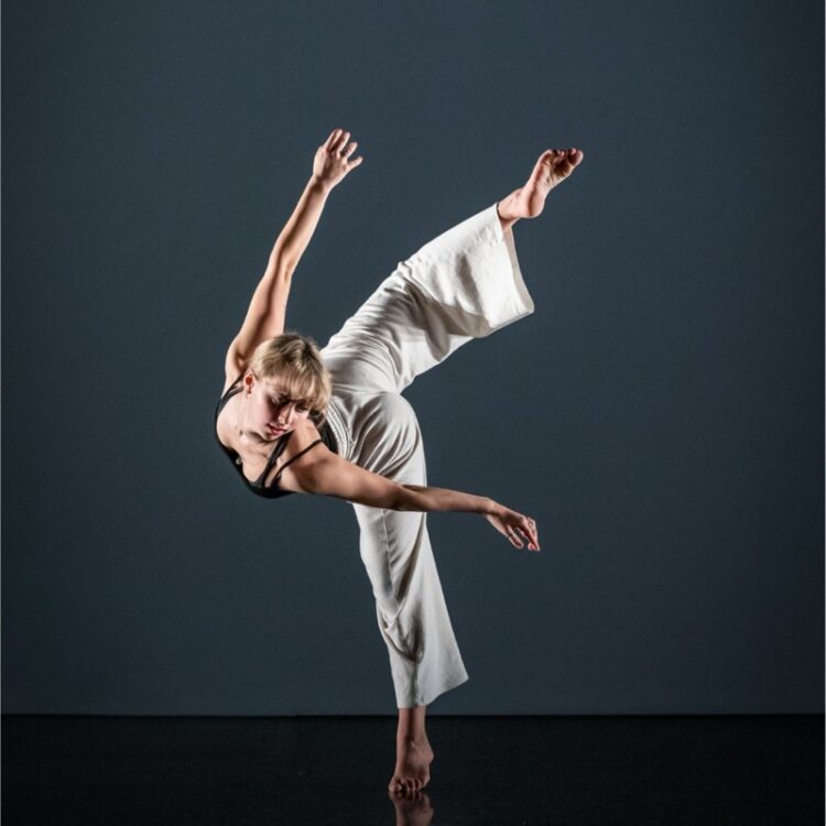 molly williams feet 4