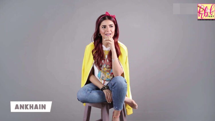 momina mustehsan feet 4