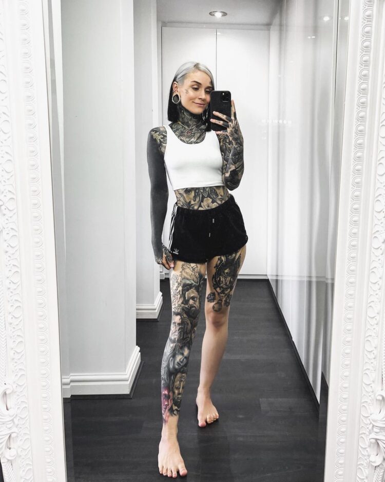 monami frost feet 1
