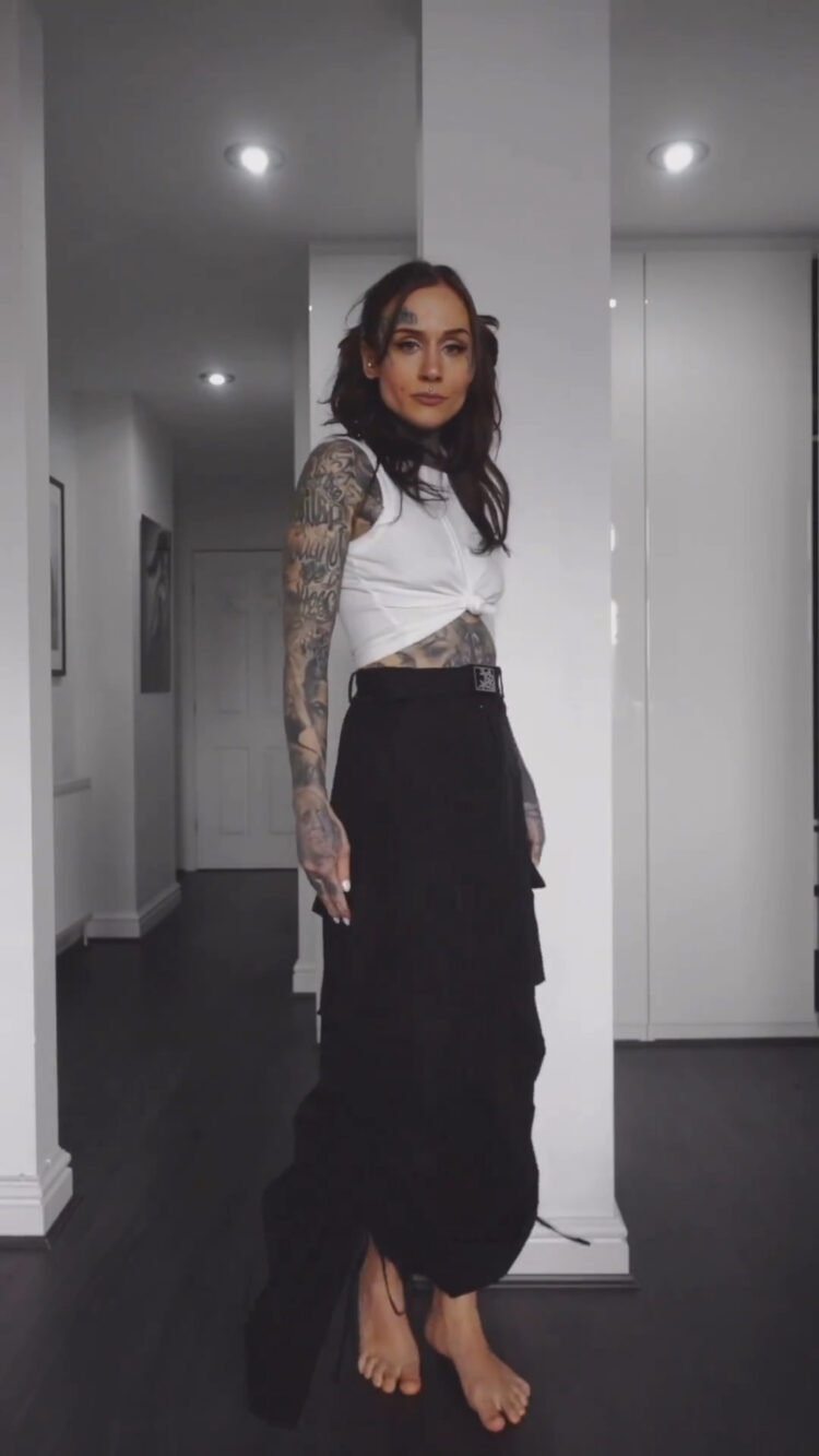 monami frost feet 3