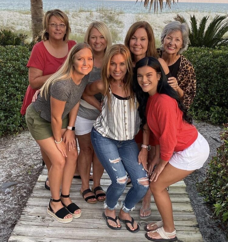 monica aldama feet 5