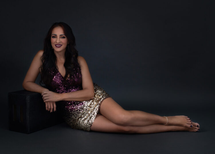 monica alvarez feet 5