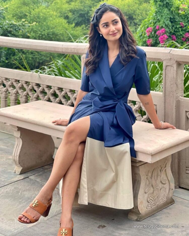 monica choudhury feet 5