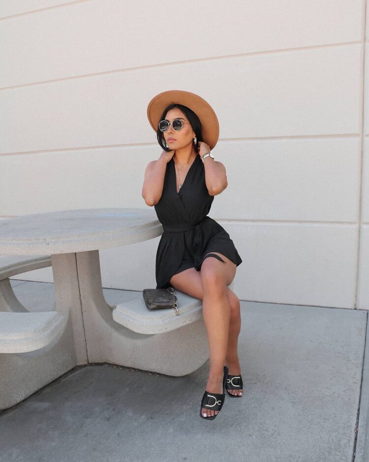 monica gabriela feet