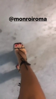 monica gunnella feet 4