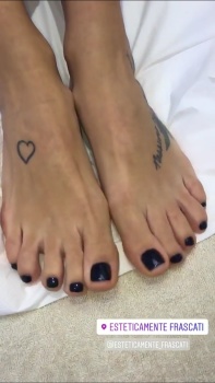 monica gunnella feet