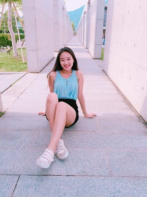 monica lin feet 2