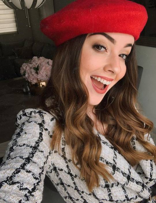 monica llaca de carrillo feet 3