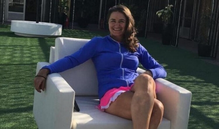 monica niculescu feet 6